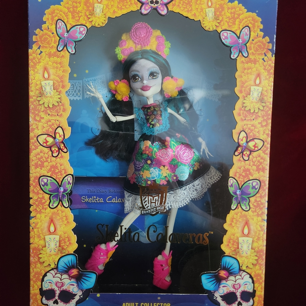 Monster High Skelita Calaveras Doll New In Box